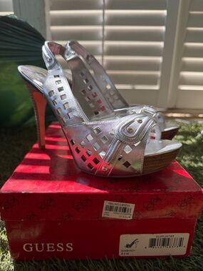 GUESS Silver Metallic Cutout Slingback Heels